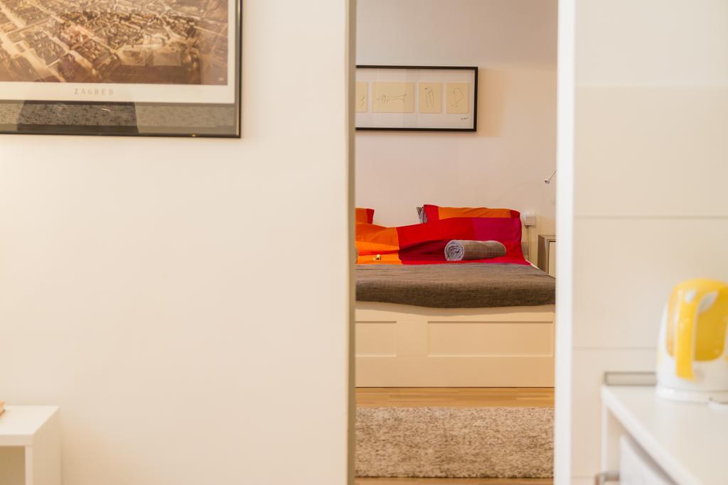 Apartment At Pavilion ซาเกร็บ ภายนอก รูปภาพ